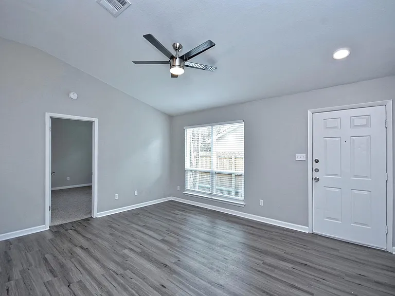 2302 Fuzz Fairway #B — Photo 10