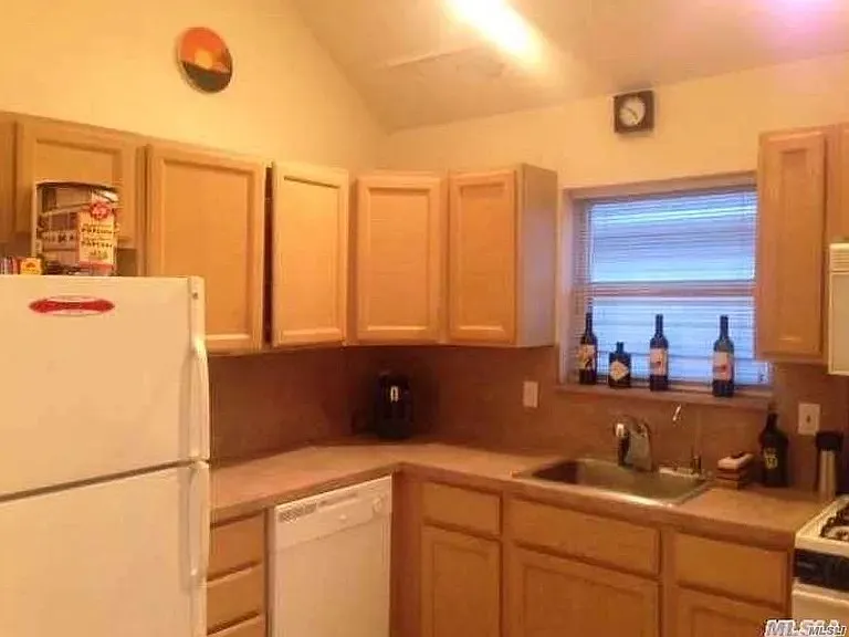 457 Monroe Blvd #2 — Photo 20