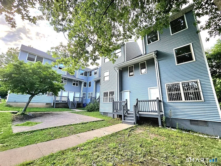 272 Bellevue St — Photo 1