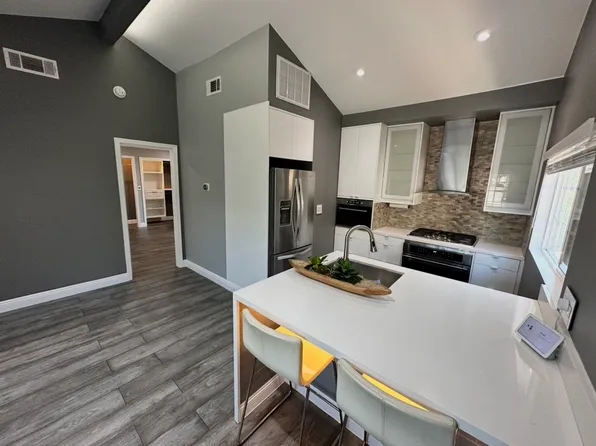 10355 Mount Gleason Ave #3, Sunland, CA 91040