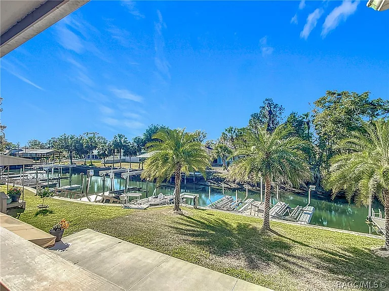 65 Beach Ln #A — Photo 39