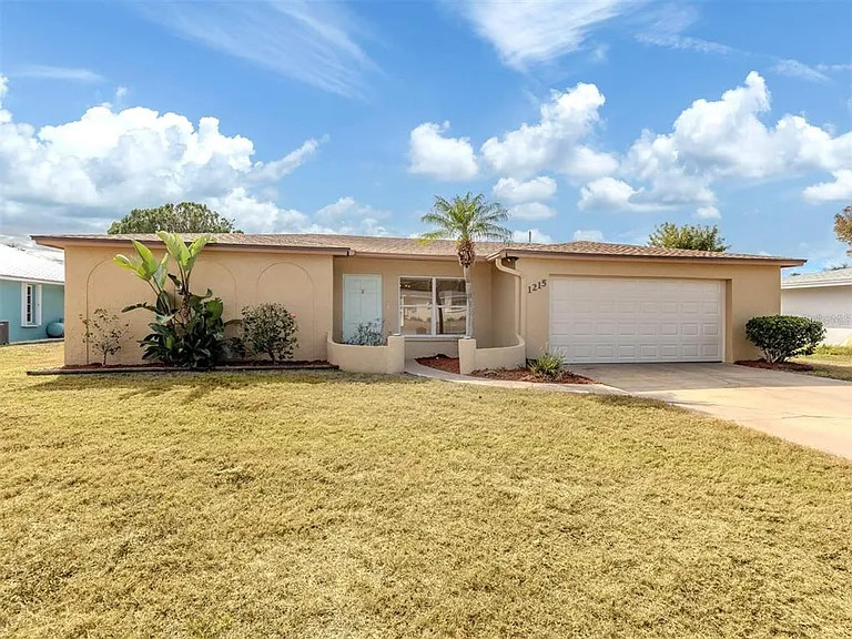 1215 Mango Ave — Photo 30
