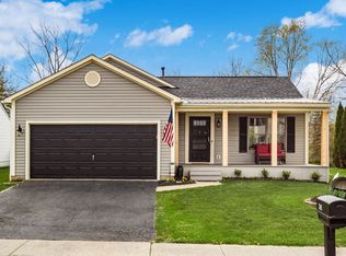 745 Ridgeview Dr, Pataskala, OH 43062