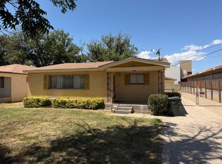 1031 Spring St, Carlsbad, NM 88220