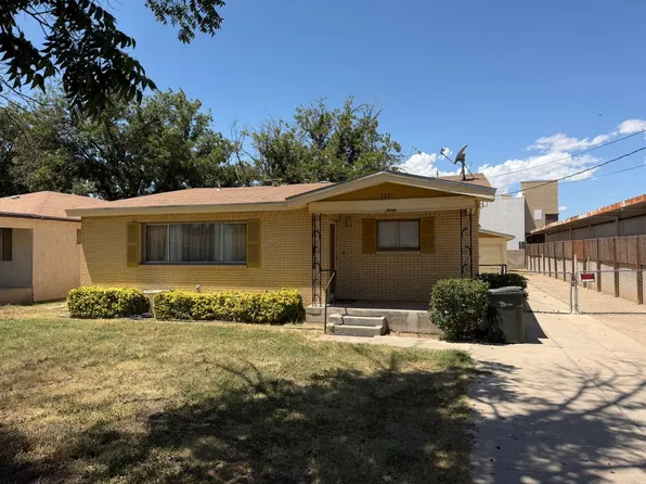1031 Spring St, Carlsbad, NM 88220
