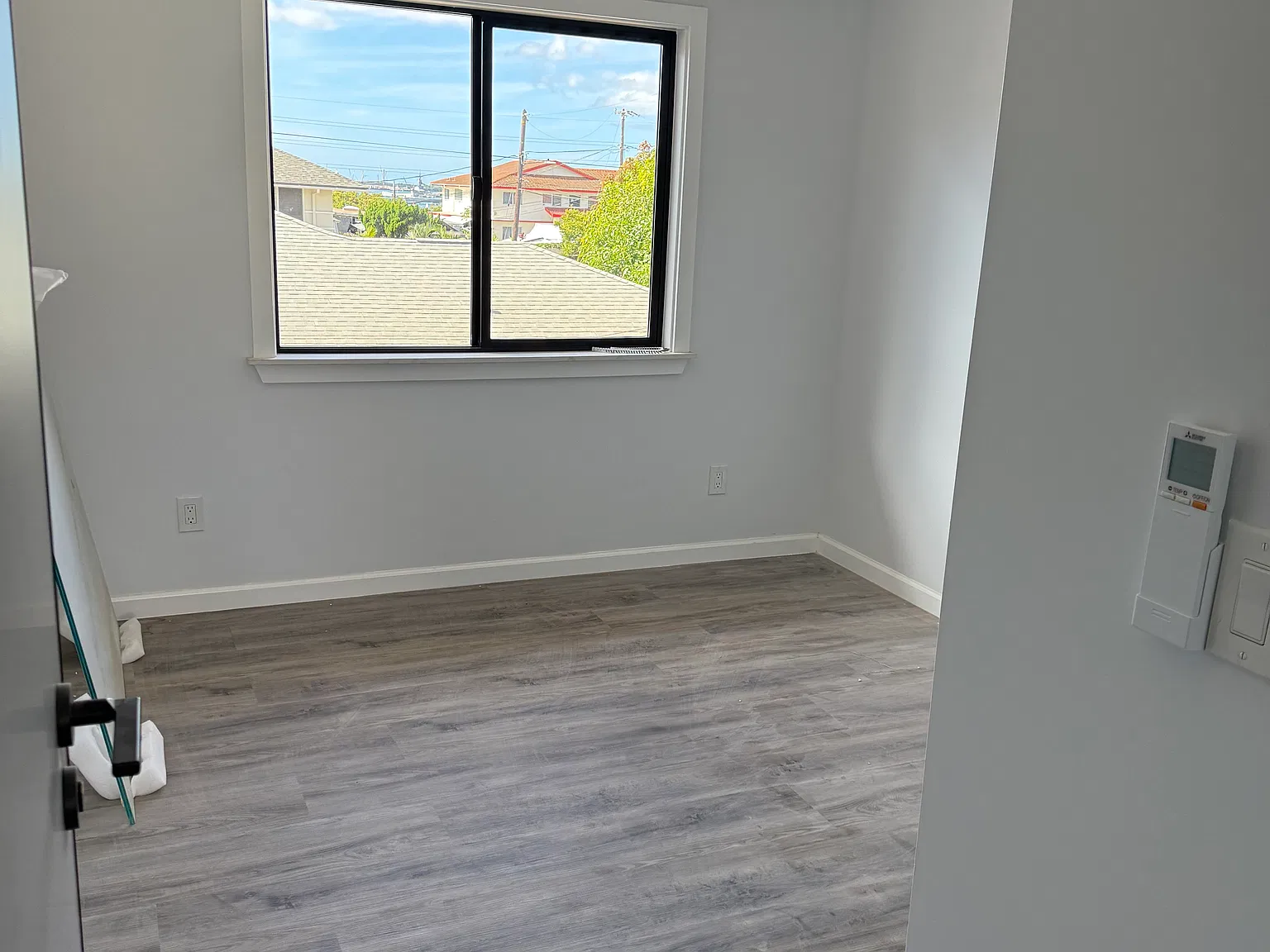 1 bed, 470 sqft, $2,400 — Photo 3