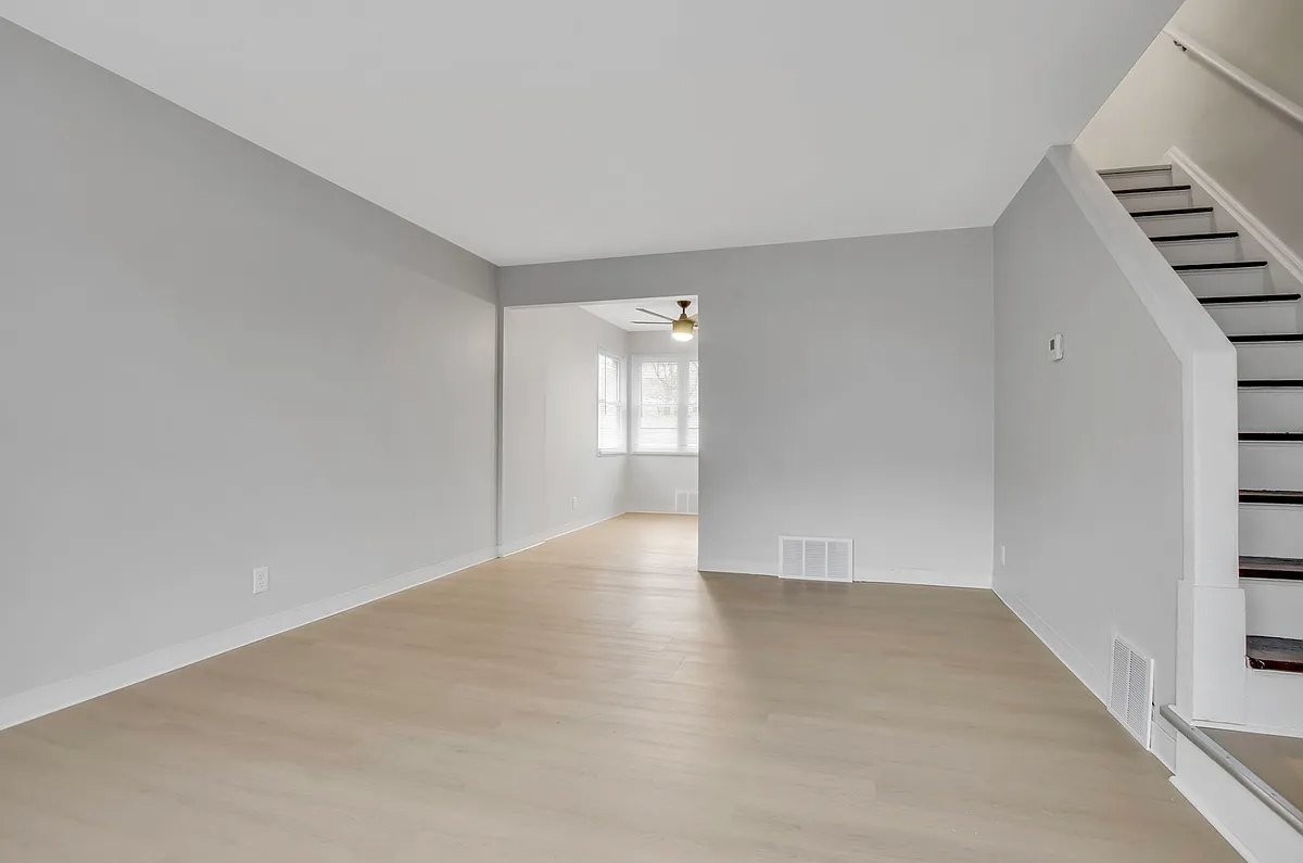 Building Photo - Amherst Townhomes