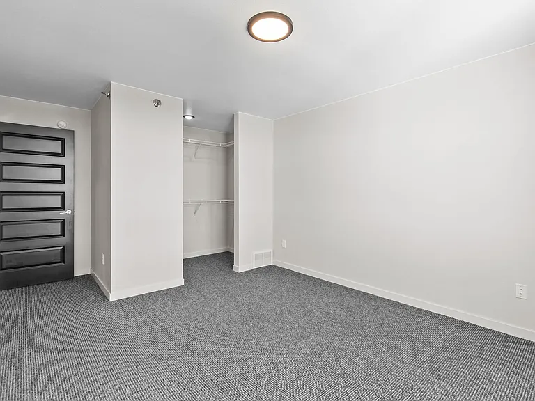 Area 57 Apartments — Photo 43