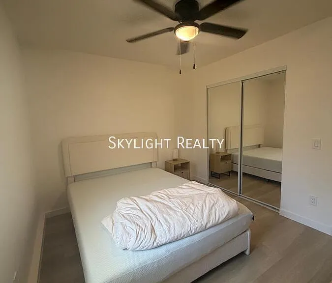 4018 Riviera Dr #1 — Photo 24