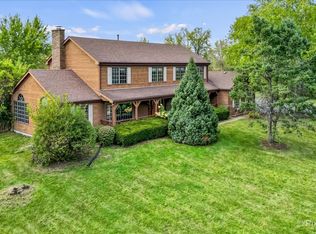 4319 McCauley Rd, Woodstock, IL 60098