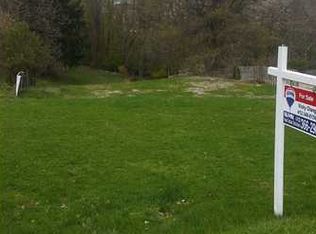 1654 Charlton Heights Rd, Coraopolis, PA 15108