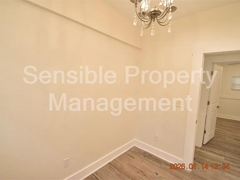 907 E Patterson St — Photo 25
