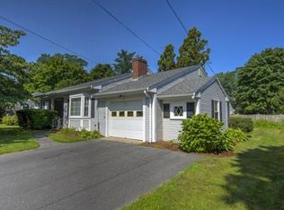 291 Phinneys Ln, Centerville, MA 02632