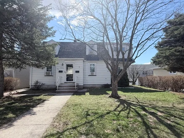 104 Echo Pl #2, Elmwood Park, NJ 07407