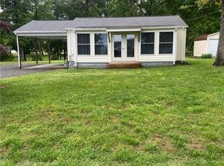 982 Point Anne Dr, Hartfield, VA 23071