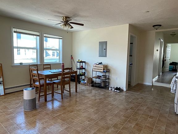 2nd image of 40 Houghton St #1