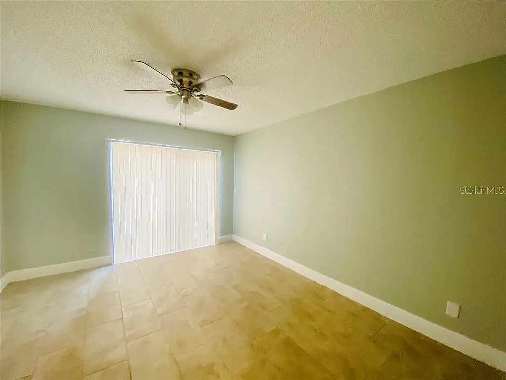 2 bed, 2.0 bath, 1025 sqft, $1,250 — Photo 3