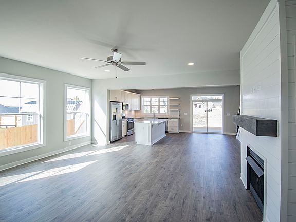 5th image of 2334 Woodstone Ct