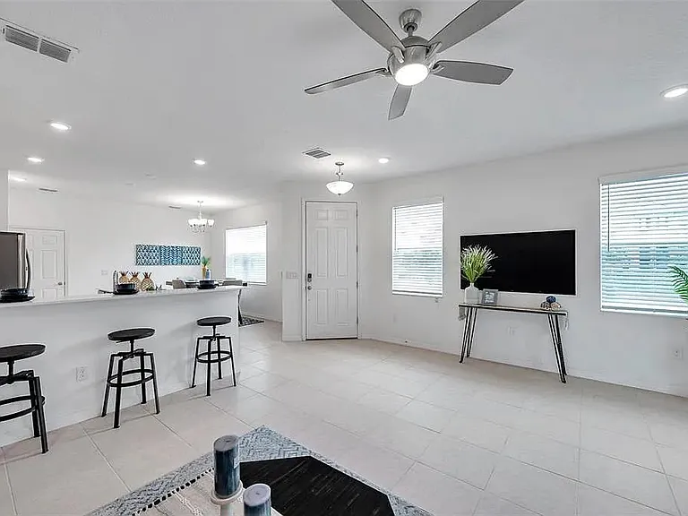5728 Skytop Dr — Photo 10