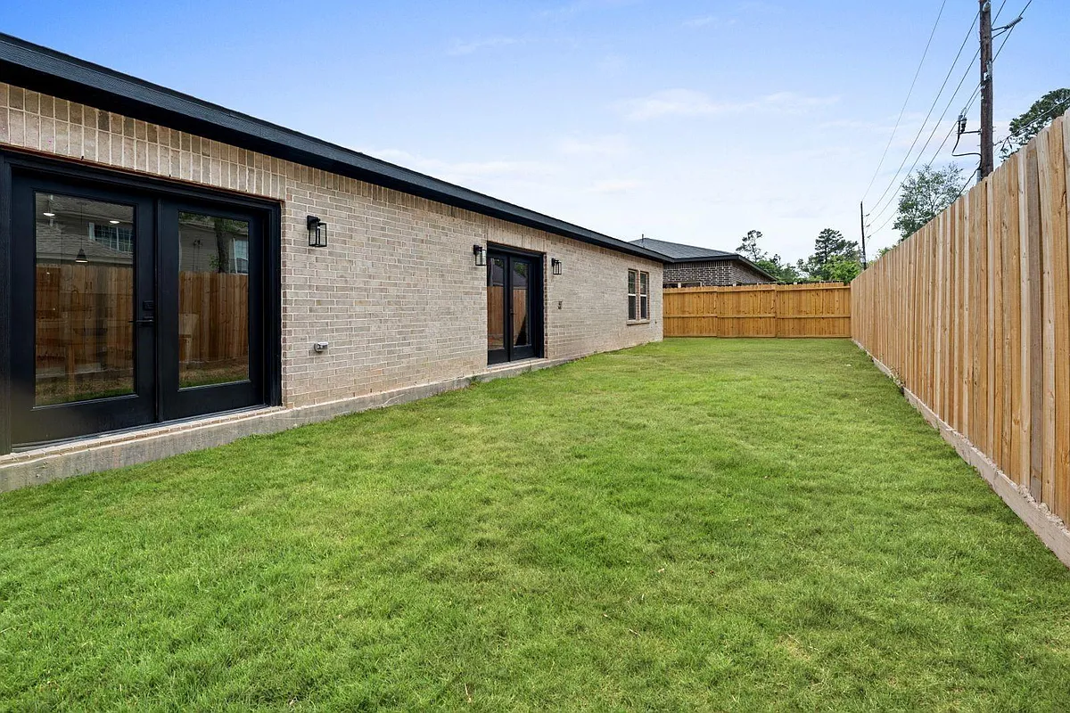 Building Photo - 2606 Piemonte Avenue Cir