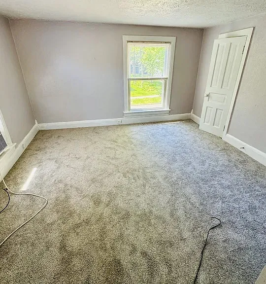 807 Court St — Photo 5