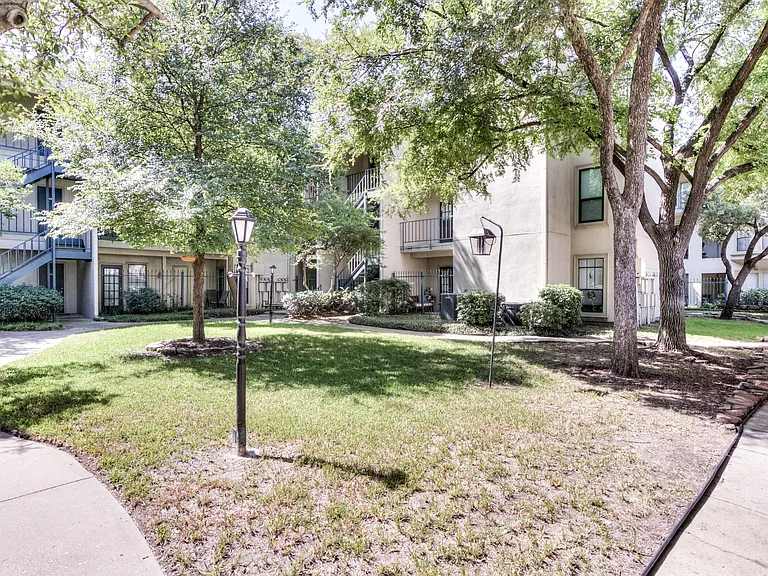 3105 San Jacinto St #220 — Photo 21