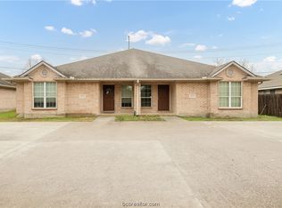 3764/66 Oldenburg Ln, College Station, TX 77845
