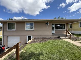 5331 N 45th St, Omaha, NE 68104