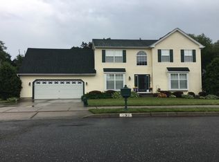939 Honeysuckle Rd, Williamstown, NJ 08094