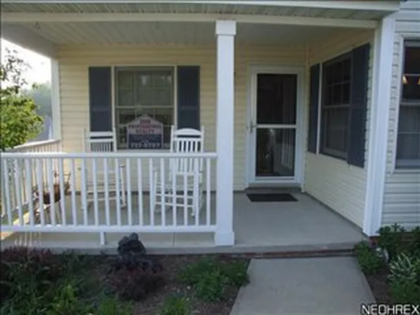 2025 Foxglove Ln #A17-03, Broadview Heights, OH 44147