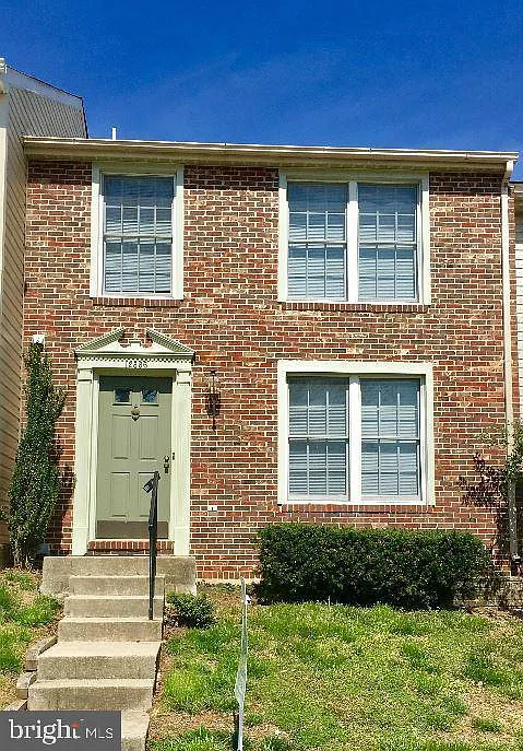 3 bed, 4.0 bath, 1760 sqft, $2,675 — Photo 2