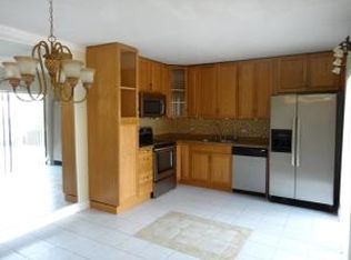 2424 24th Ln, Palm Beach Gardens, FL 33418