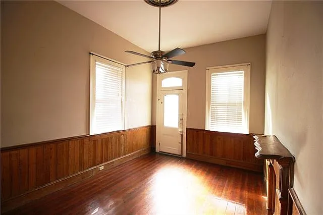 4115 Burgundy St — Photo 3