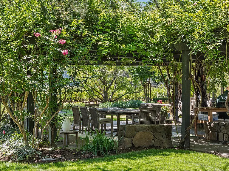 1819 Zinfandel Ln — Photo 73