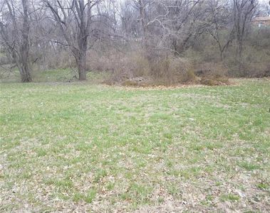 1901 S Lees Summit Rd, Independence, MO, 64050
