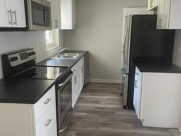 1456 W Wellington Dr — Photo 4