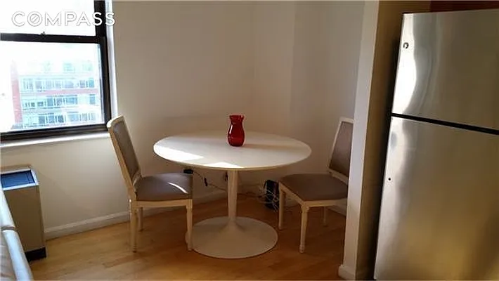 Rented by Compass | media 50