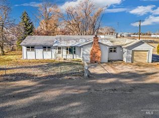 45 Nebraska St, Gooding, ID 83330