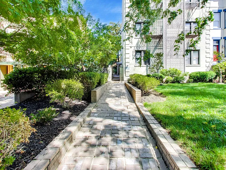 116 N Carolina Ave SE #302 — Photo 6
