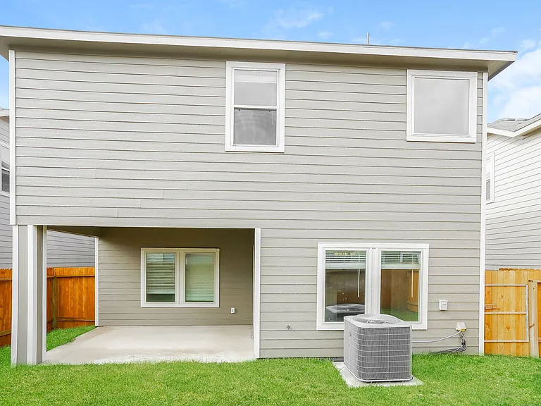 7918 Fijian Cypress Dr — Photo 17