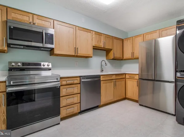 15115 Interlachen Dr #3-1020, Silver Spring, MD 20906