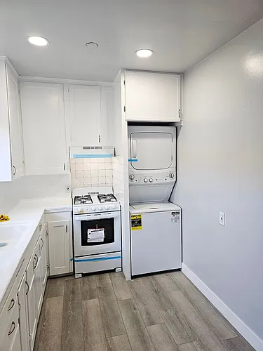 Floor plan 421