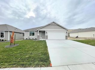 1801 Willow Way, Benton City, WA 99320