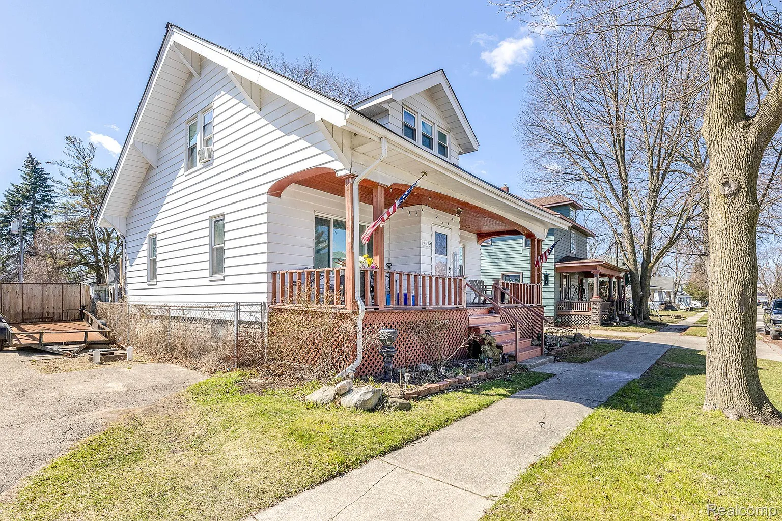 1414 Richardson St photo 1