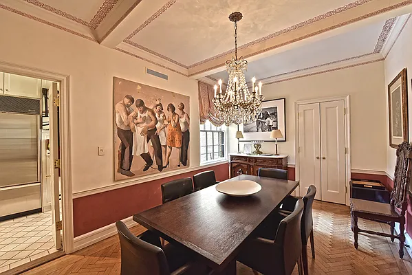 Sold by Prime Manhattan | media 33