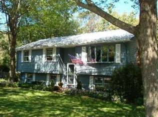 14 Mill Wheel Rd, Warwick, RI 02886