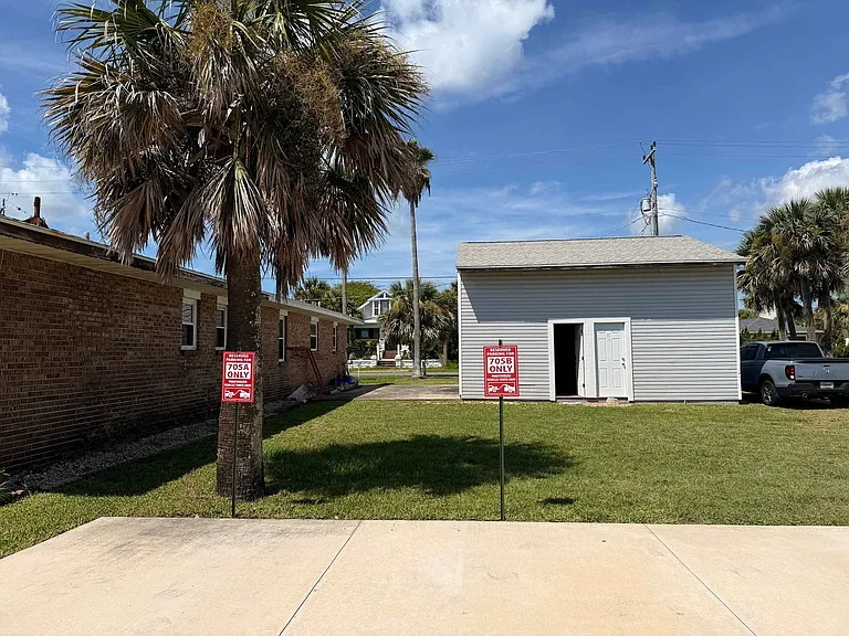 705 N Oceanshore Blvd #ID1051619P — Photo 41