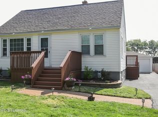 3917 N Lincoln St, Westmont, IL