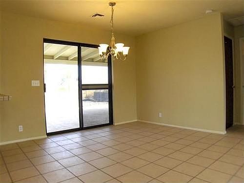 4th image of 3225 Palmtree Dr