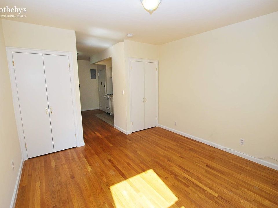 2nd image of 2272 Broadway APT 2B